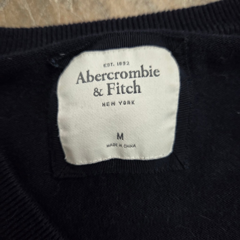 Abercrombie‎ Fitch Navy V Neck Long Sleeve Sweater Classic Logo Women M - Picture 2 of 7